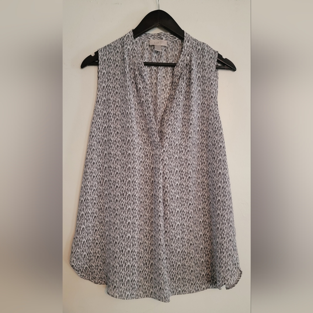 LOFT Sleeveless top